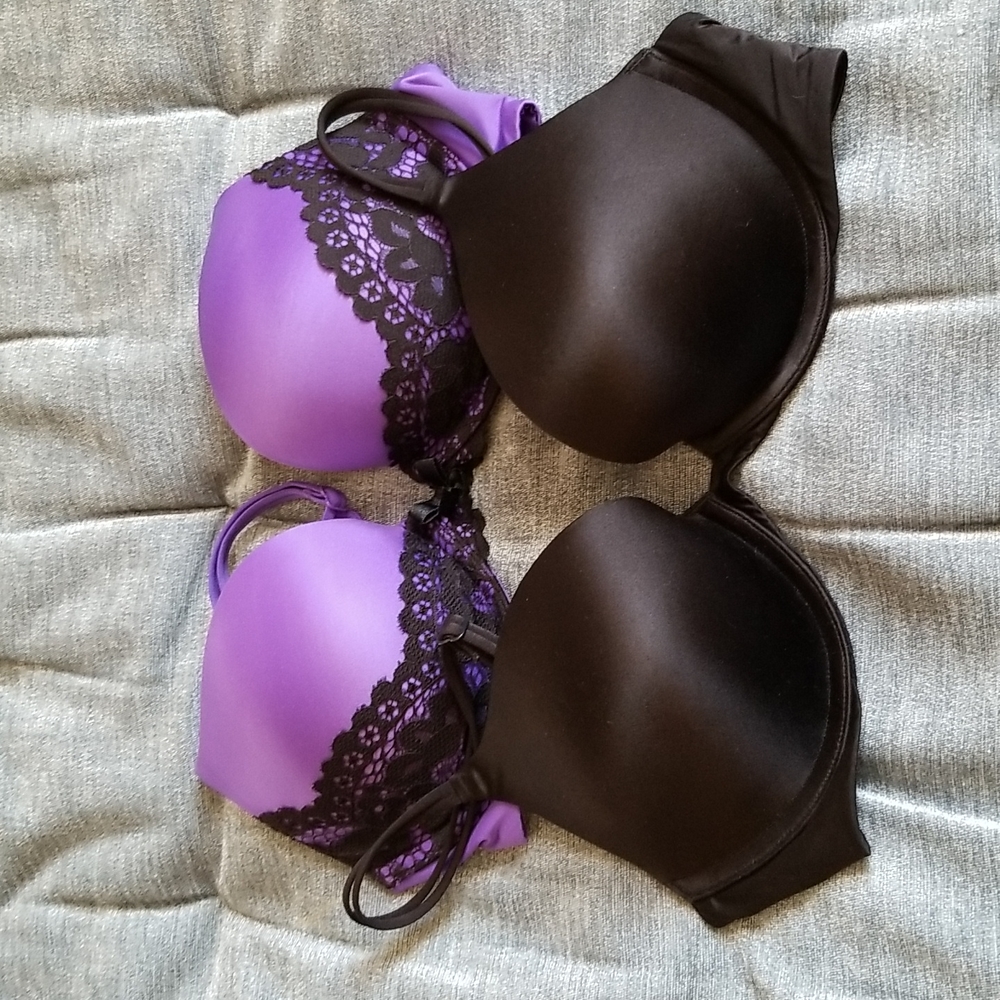 Set of 2 Victoria's secret very sexy push up bra